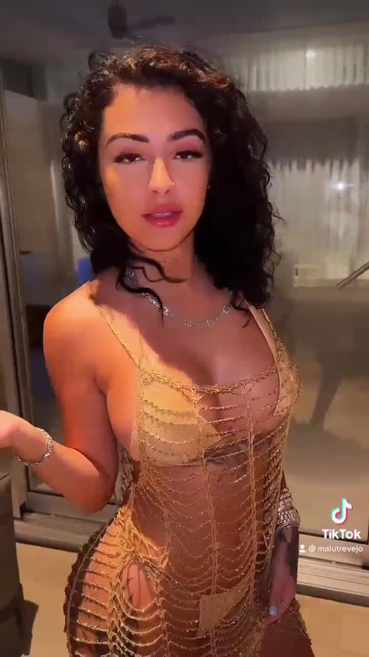Malu Trevejo!!! Sexy in lineger