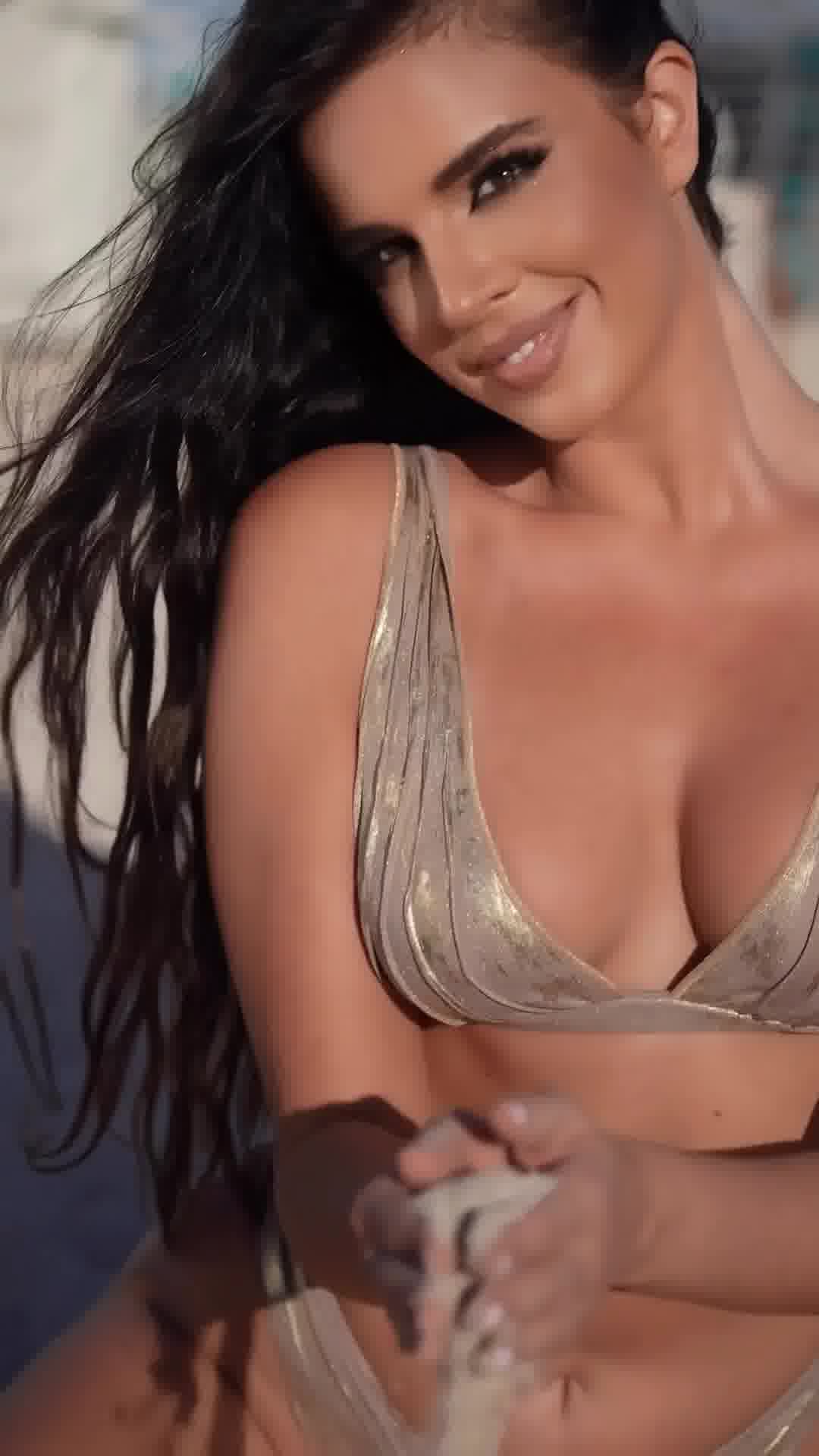 Ivana Knoll sexy on beach