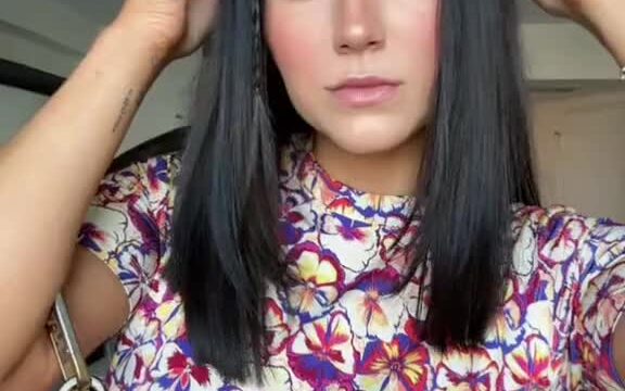 Jordyn Woodruff – Sexy in bedroom…