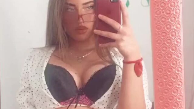 Jade Reyes slutty babe…