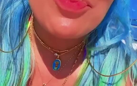 Karol G new vid-update…!!