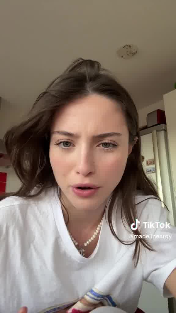 Madeline Argy – Sexy in bedroom…