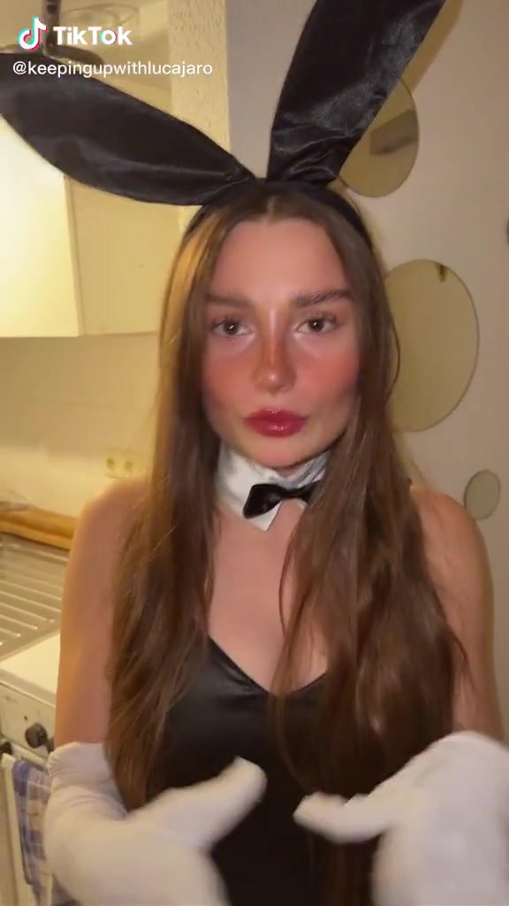 Lucajaro slutty bunny