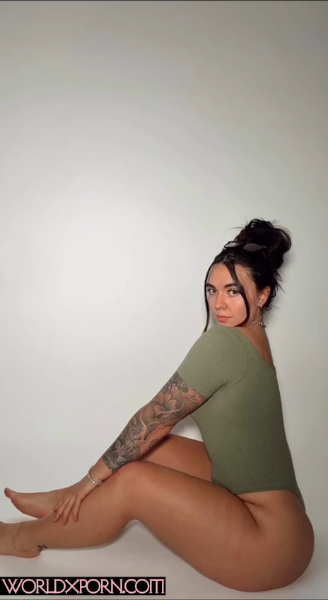 Abby Berner – Sexy with erotic body