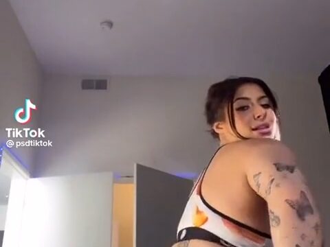 Molly Blair big boobs-big butt dance video