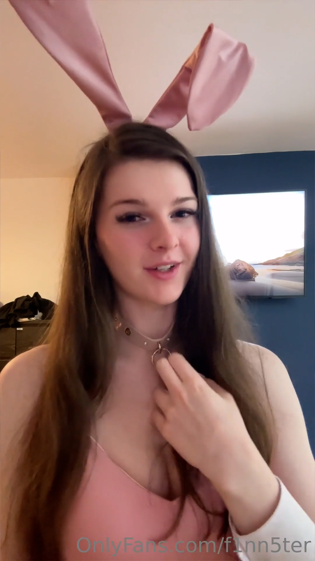 F1nn5ter slutty bunny!!! New trending video leaked so hot