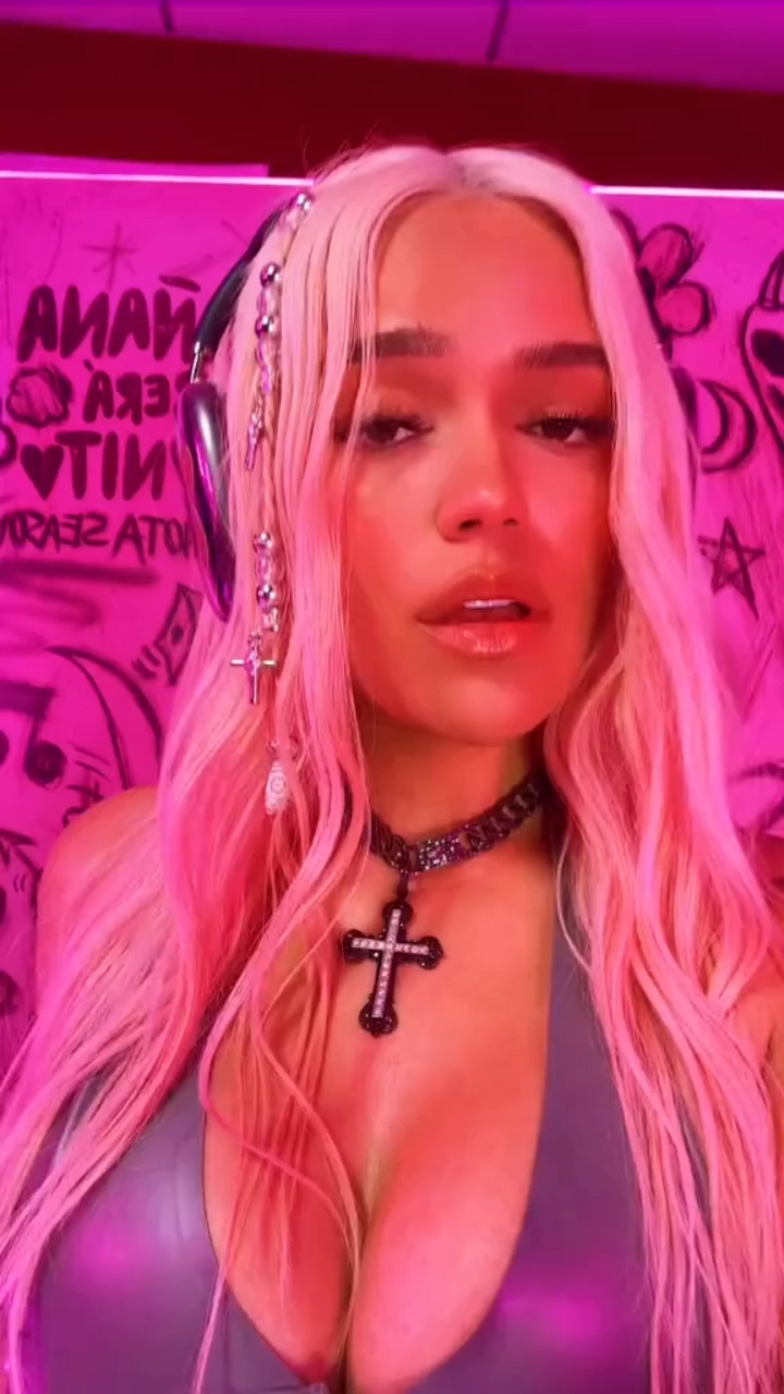 Karol G new sexy video!!! Viral