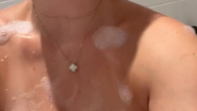 Lexicgoldberg – Nude shower in bath!!! New Onlyfans video leaked so hot…