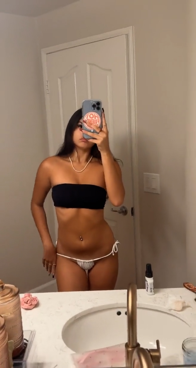 Sam Frank/ Samantha Frank – Sexy in bathroom!!! Hot trending video leaked